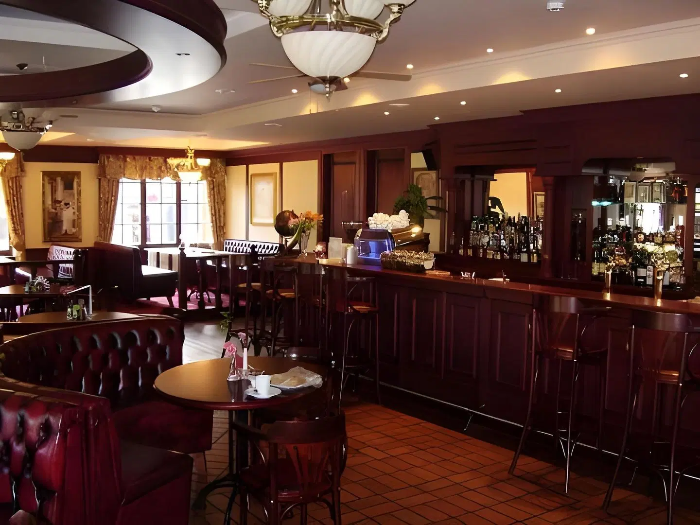 Senoji Hansa Hotel Bar