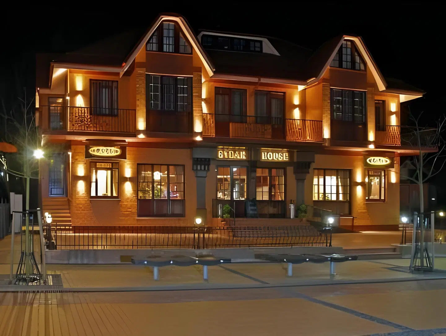 Senoji Hansa Hotel EXTERIOR
