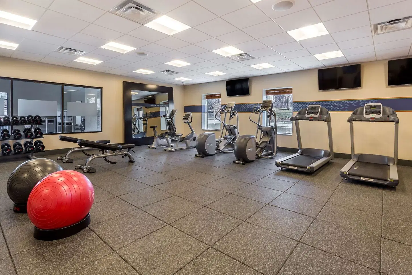 Hampton Inn & Suites Newport/Cincinnati SPORTS_AND_LEISURE