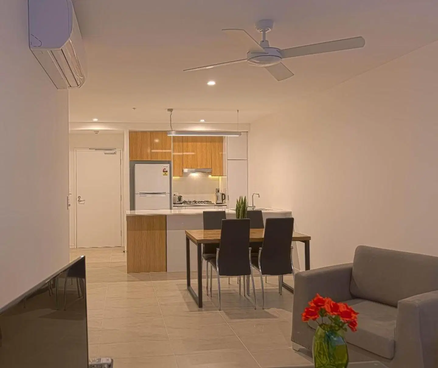 Fleet Lane Apartments Restaurant