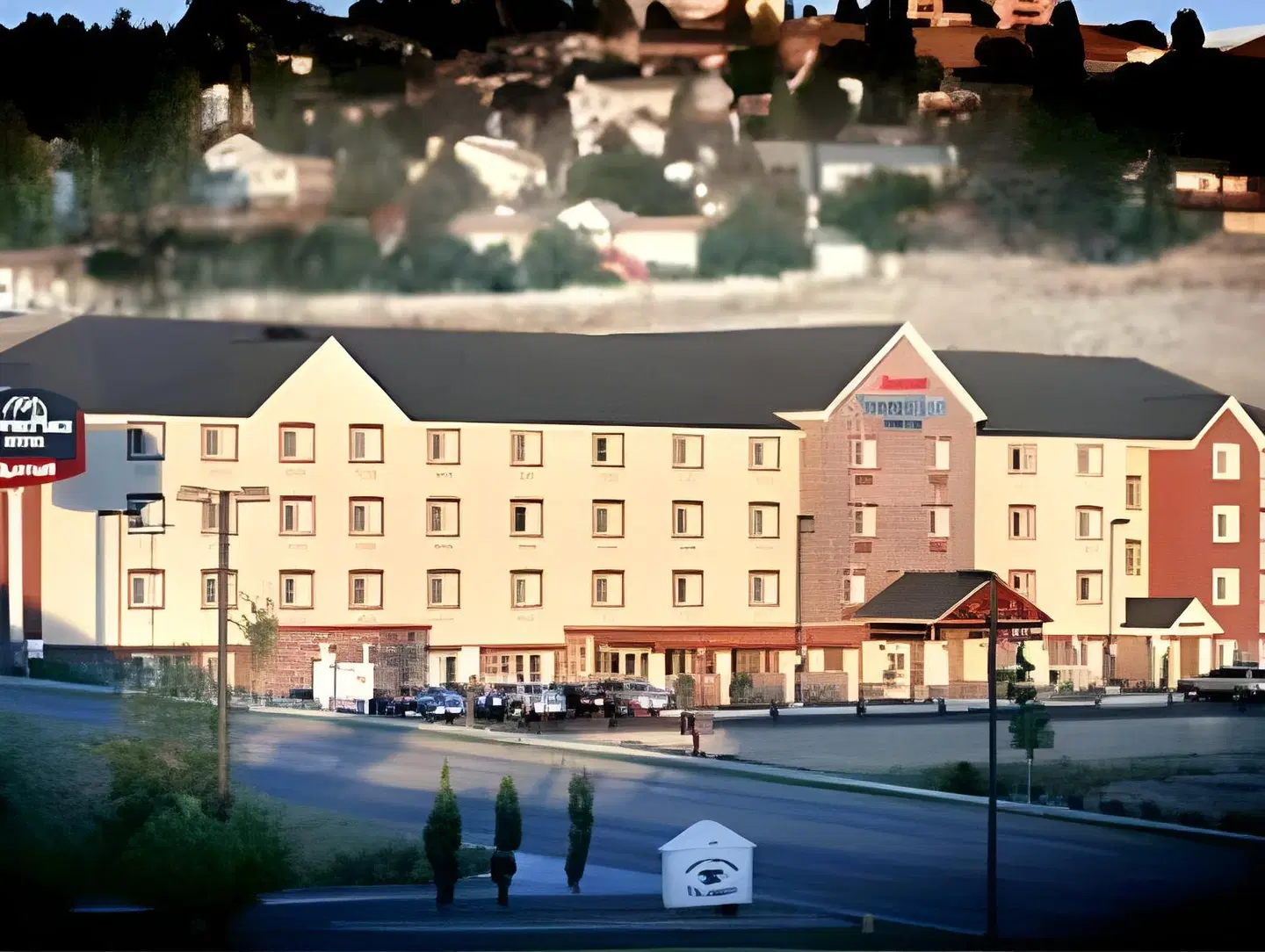 TownePlace Suites by Marriott Pocatello OUTDOOR_POOL