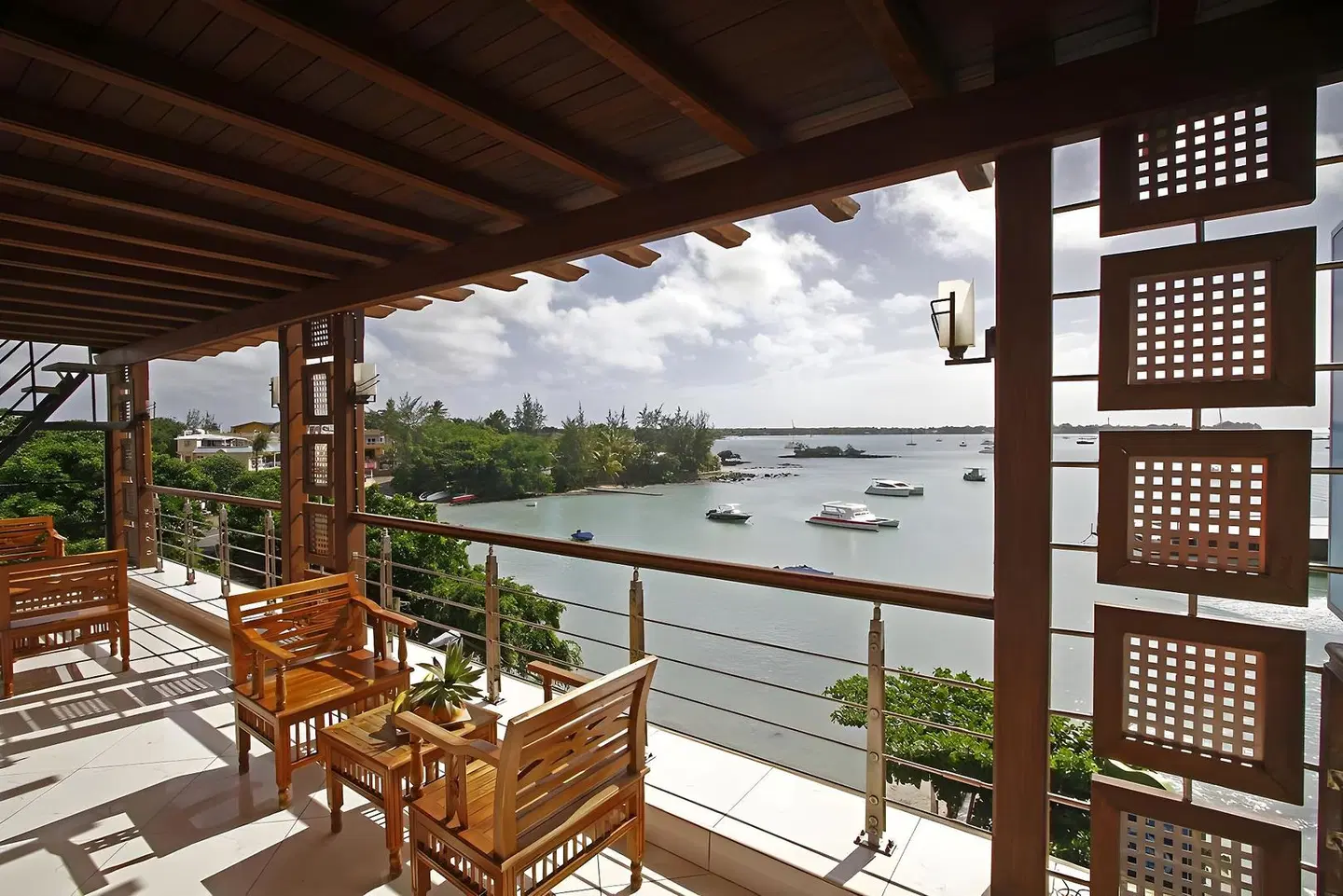 Azure Beach Boutique Hotel Terrasse