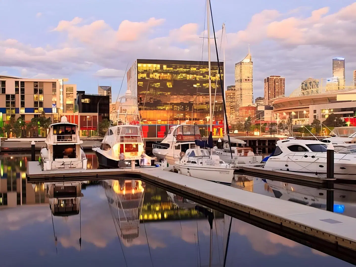 Docklands Private Collection of Apartments - Digital Harbour EXTERIOR