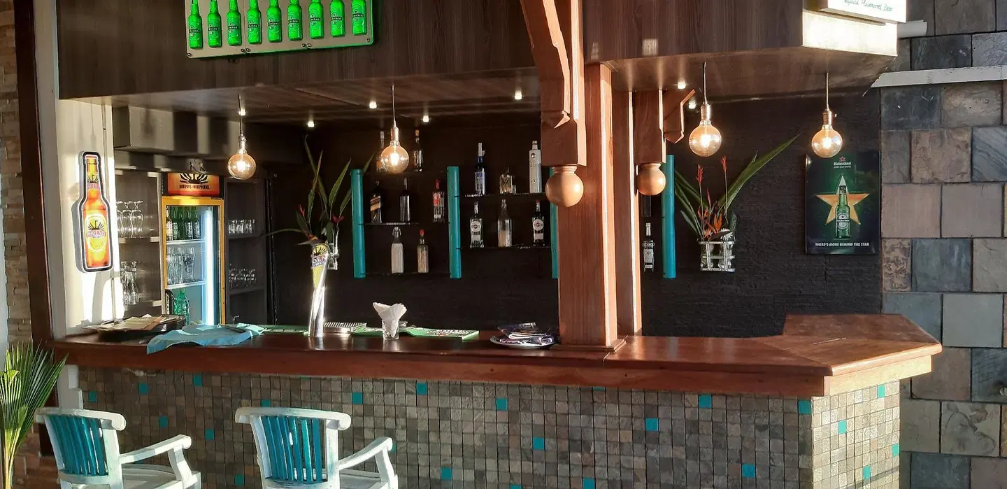 Azure Beach Boutique Hotel Bar