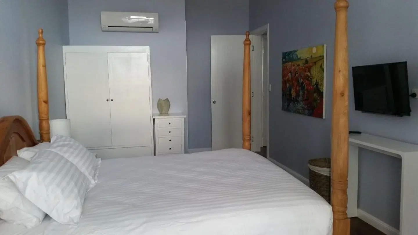 Kernow Charters Towers ROOM_EXAMPLE