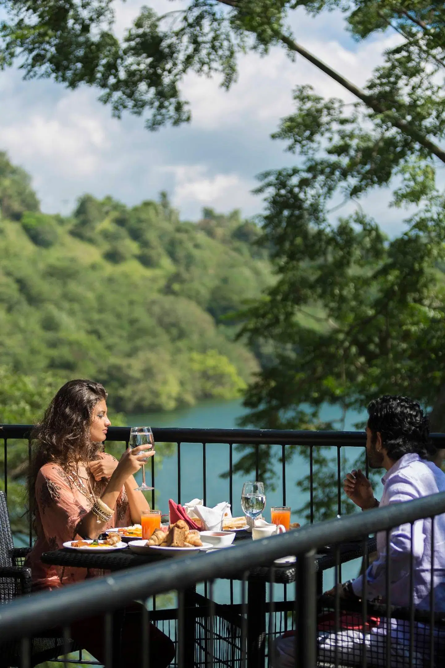 The Hermitage by Edwards Collection Terrasse