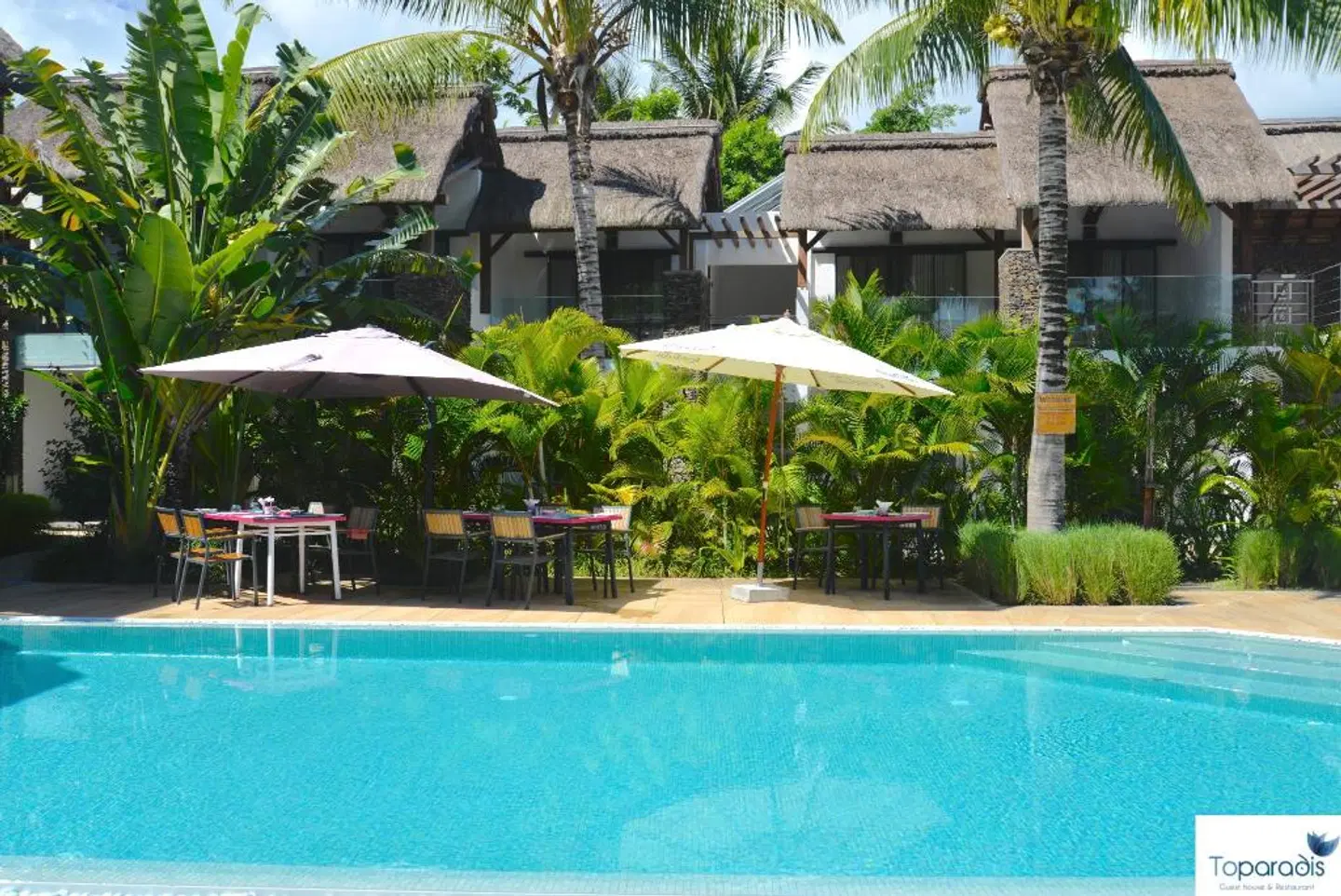 Toparadis Guest House OUTDOOR_POOL