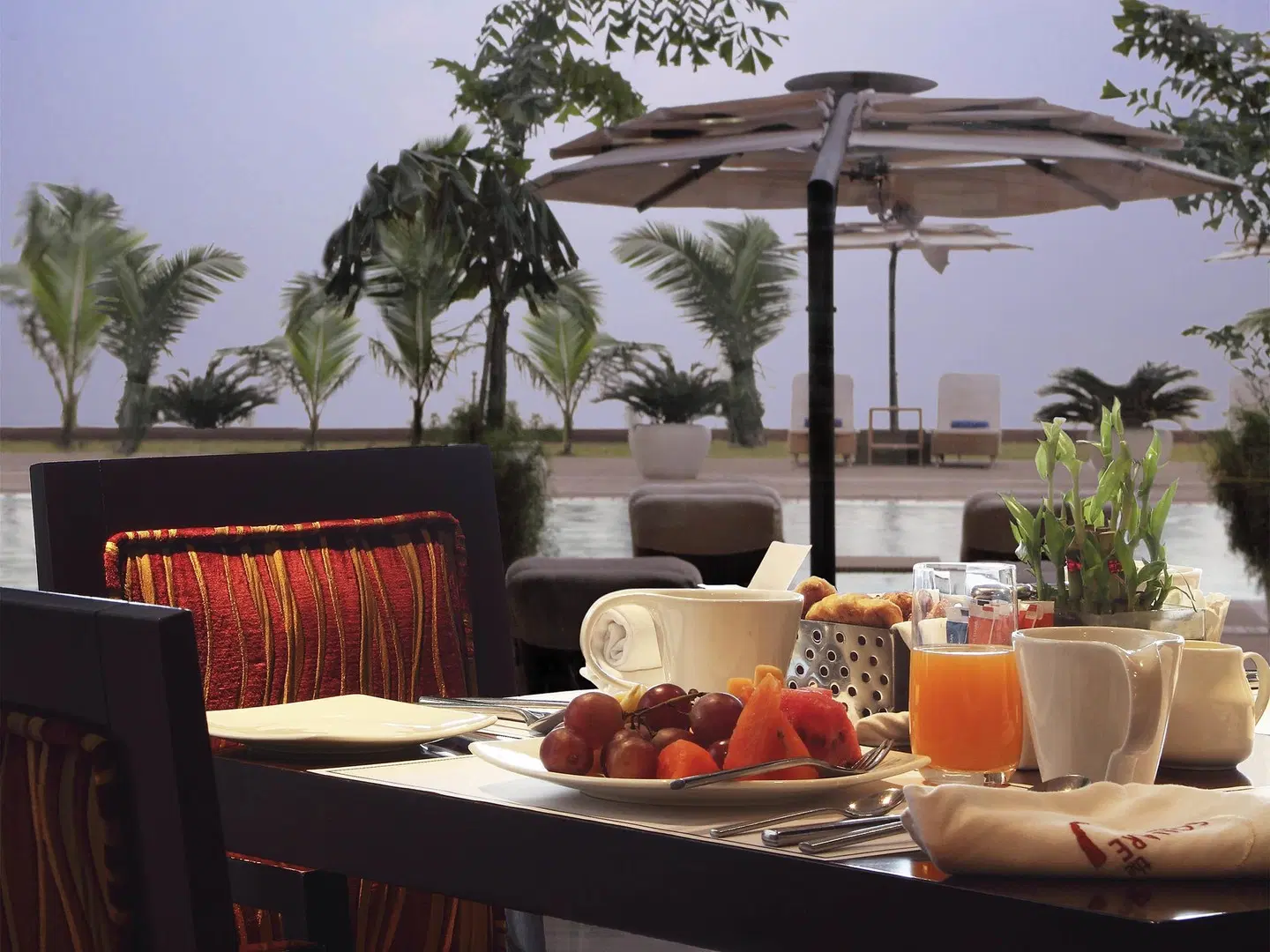 Novotel Mumbai Juhu Beach Hotel Terrasse
