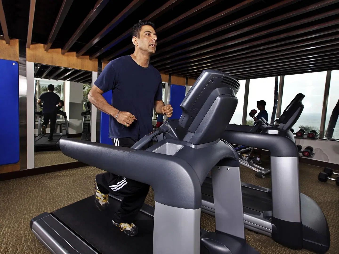 Novotel Mumbai Juhu Beach Hotel SPORTS_AND_LEISURE