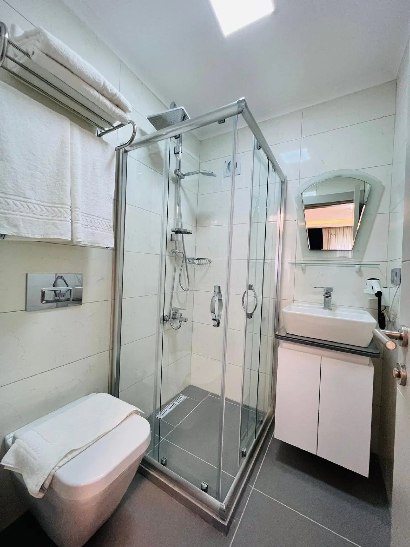 Apex Hotel Badezimmer