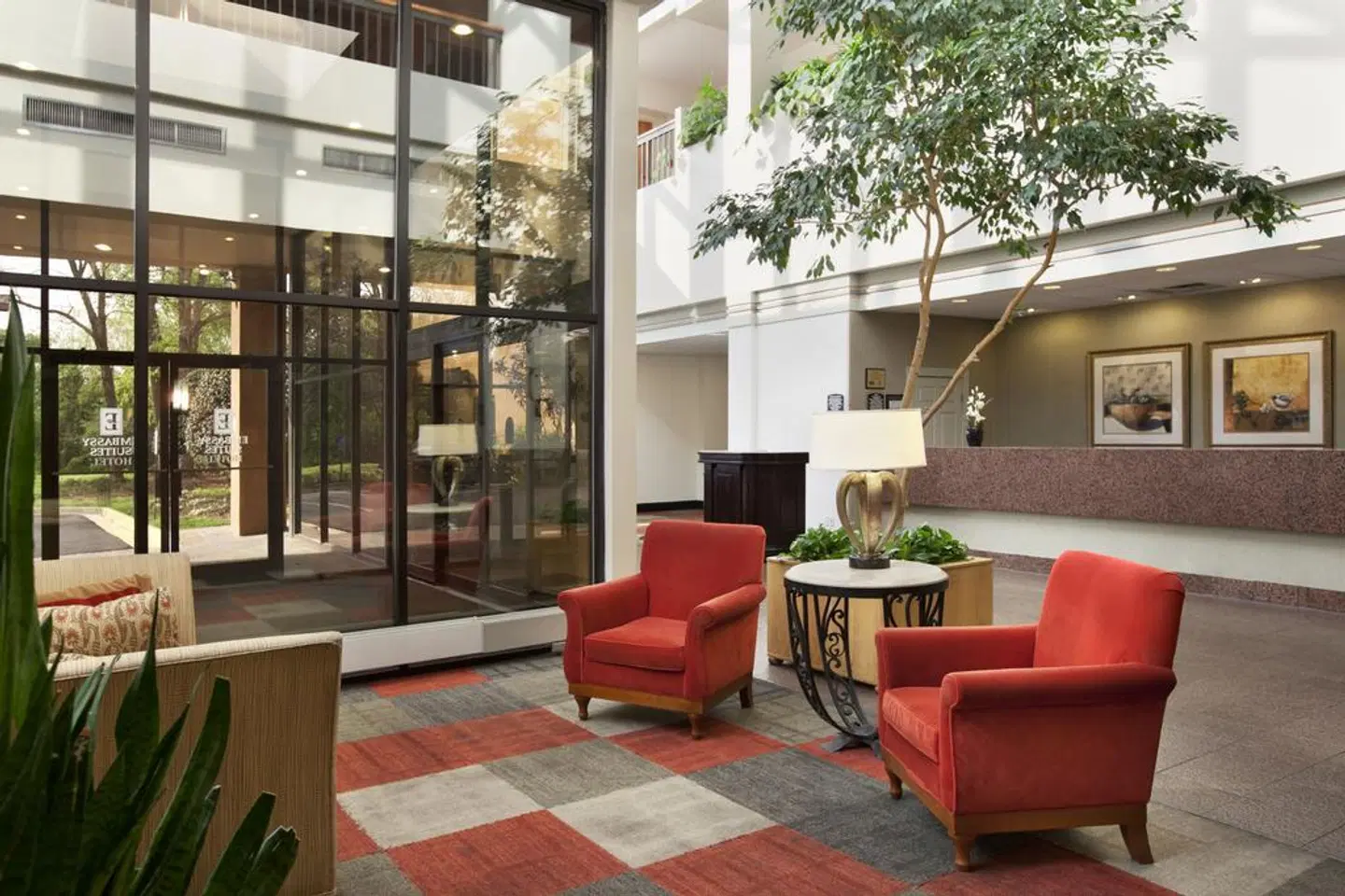 Embassy Suites by Hilton Atlanta Perimeter Center LOUNGE_LOBBY
