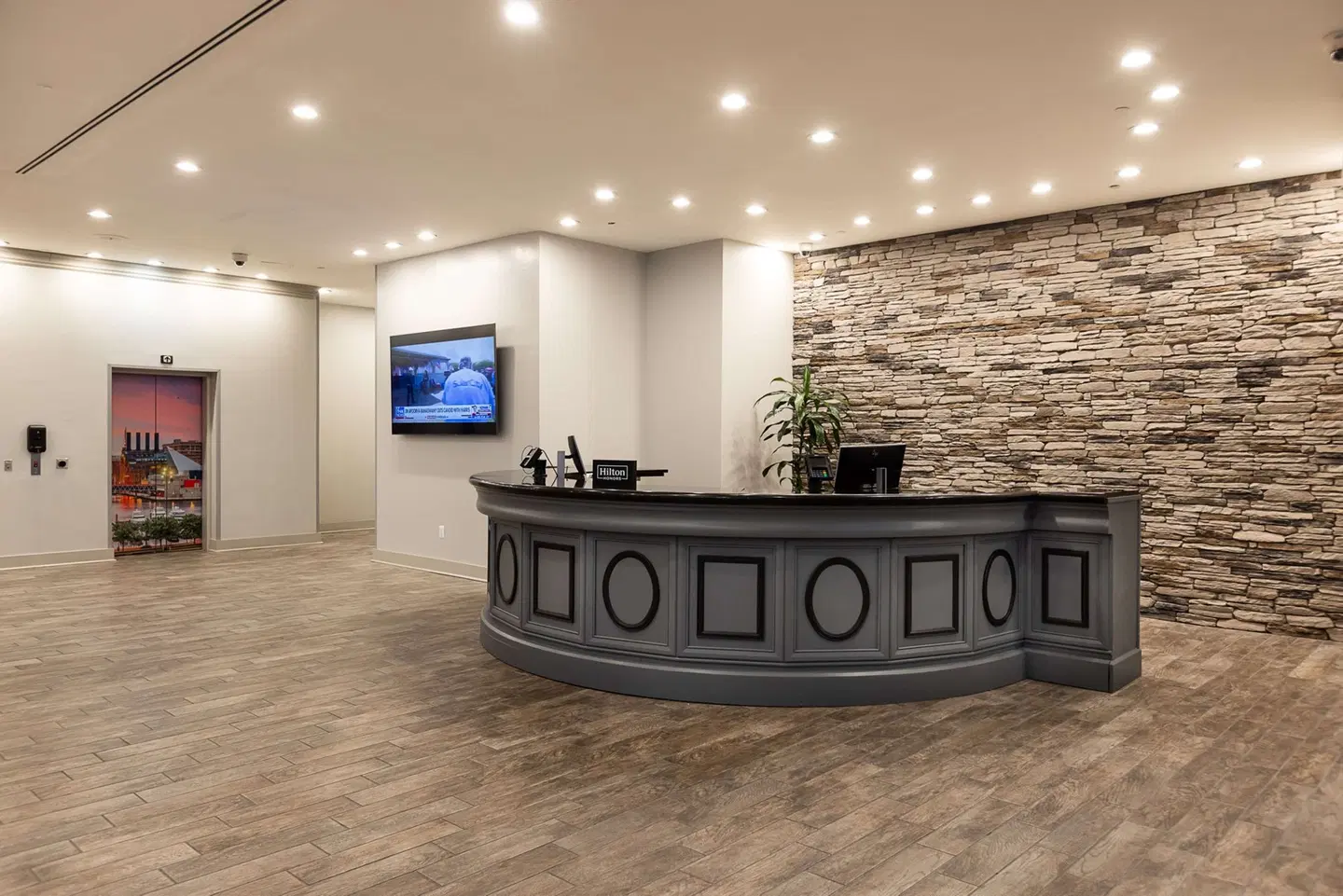 Inn at the Colonnade Baltimore - A DoubleTree by Hilton Hotel LOUNGE_LOBBY
