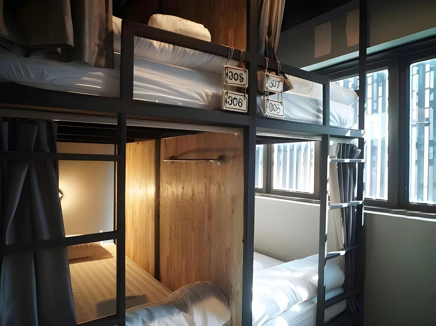 Sloth Hostel Don Mueang ROOM_EXAMPLE