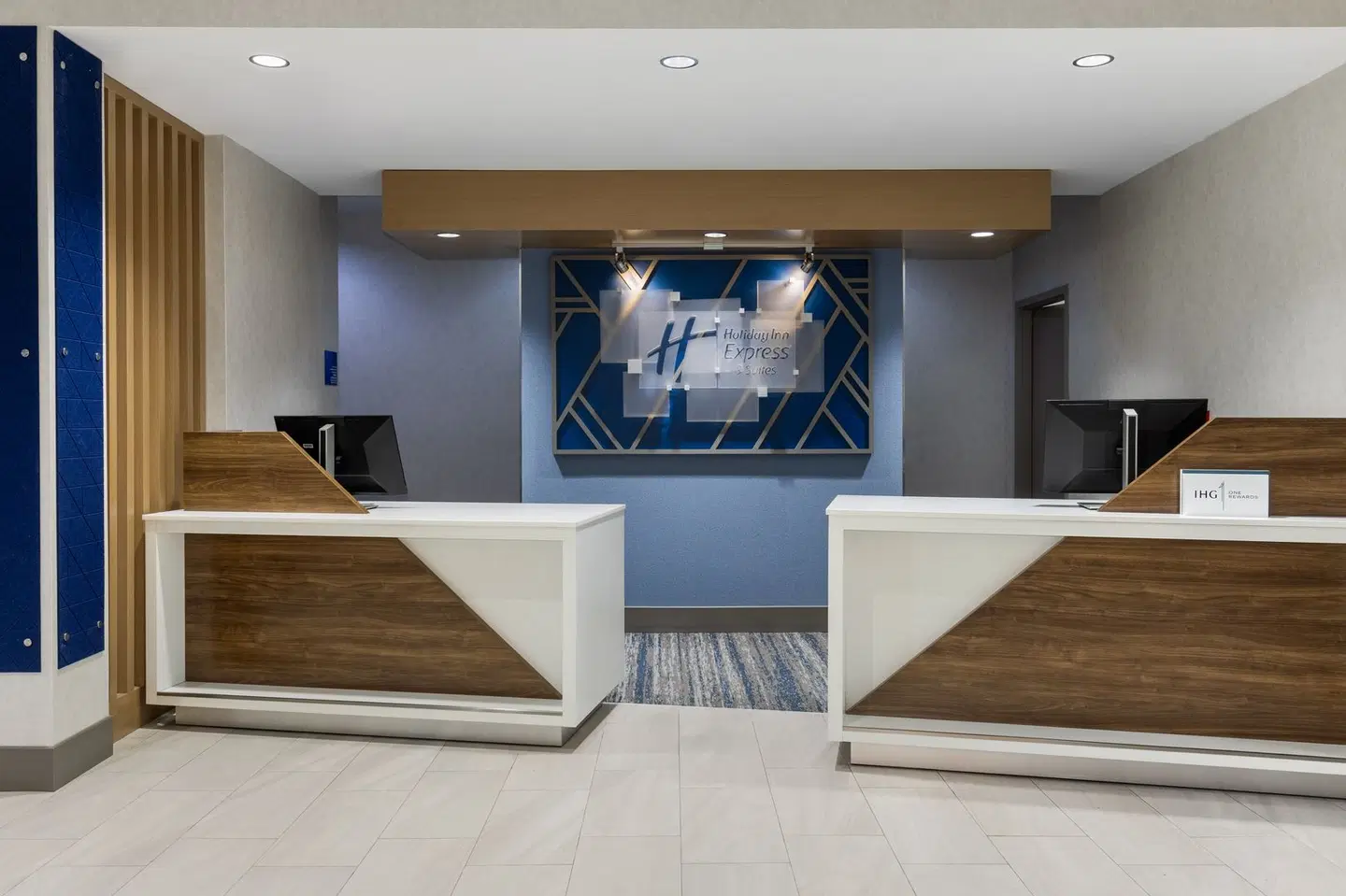 Holiday Inn Express & Suites Ottawa East - Orleans by IHG LOUNGE_LOBBY