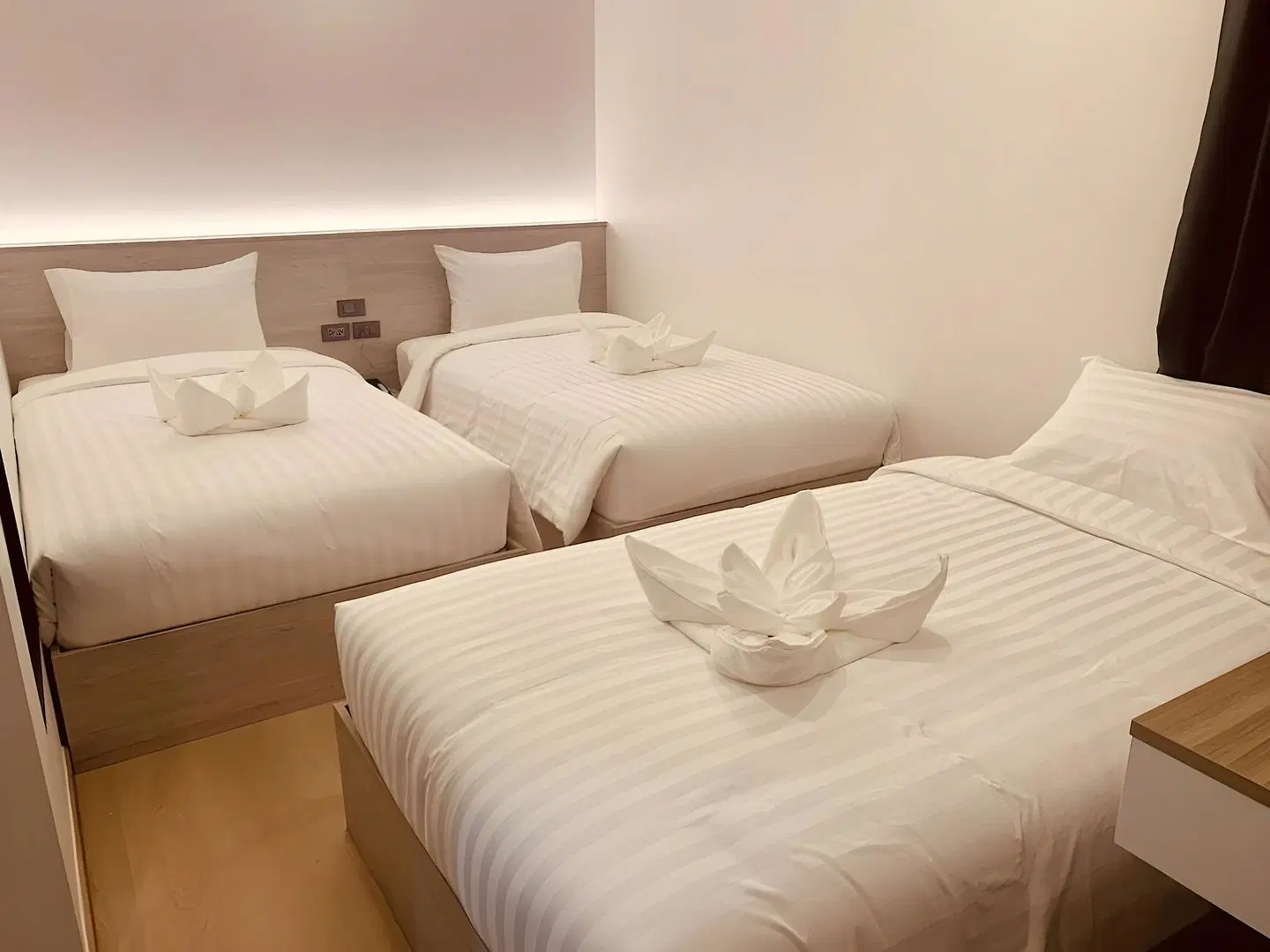 Thana Wisut Hotel (SHA Plus+) ROOM_EXAMPLE