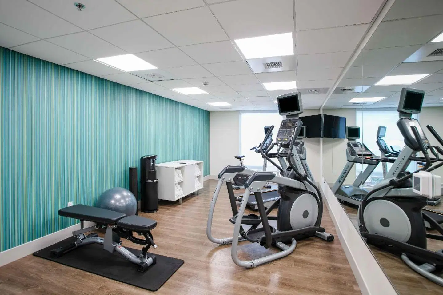 Holiday Inn Express & Suites Oakhurst-Yosemite Park Area SPORTS_AND_LEISURE