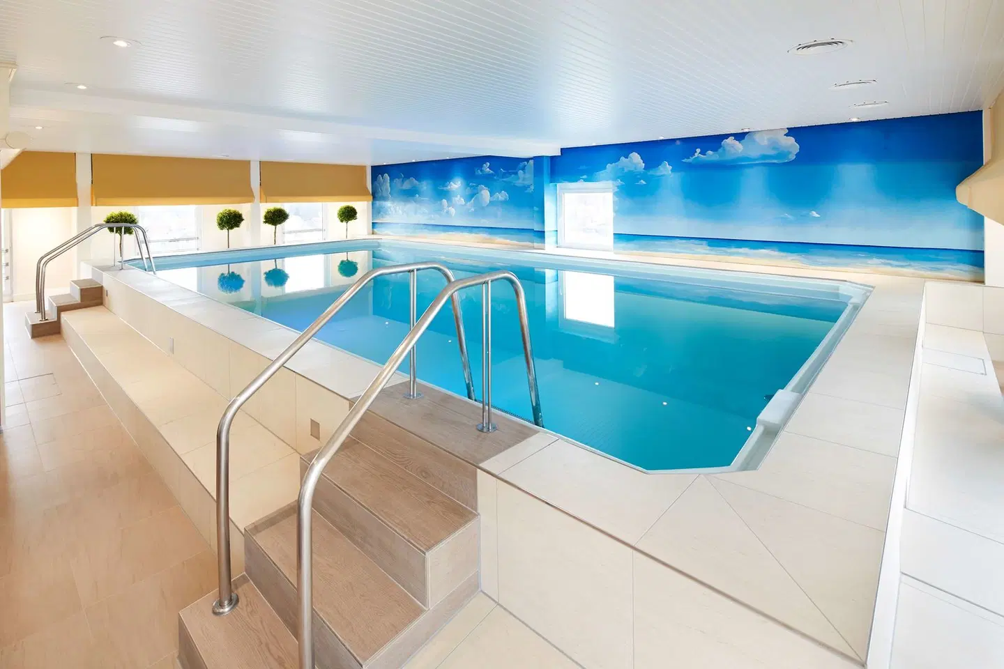 Best Western Premier Arosa Hotel Hallenbad