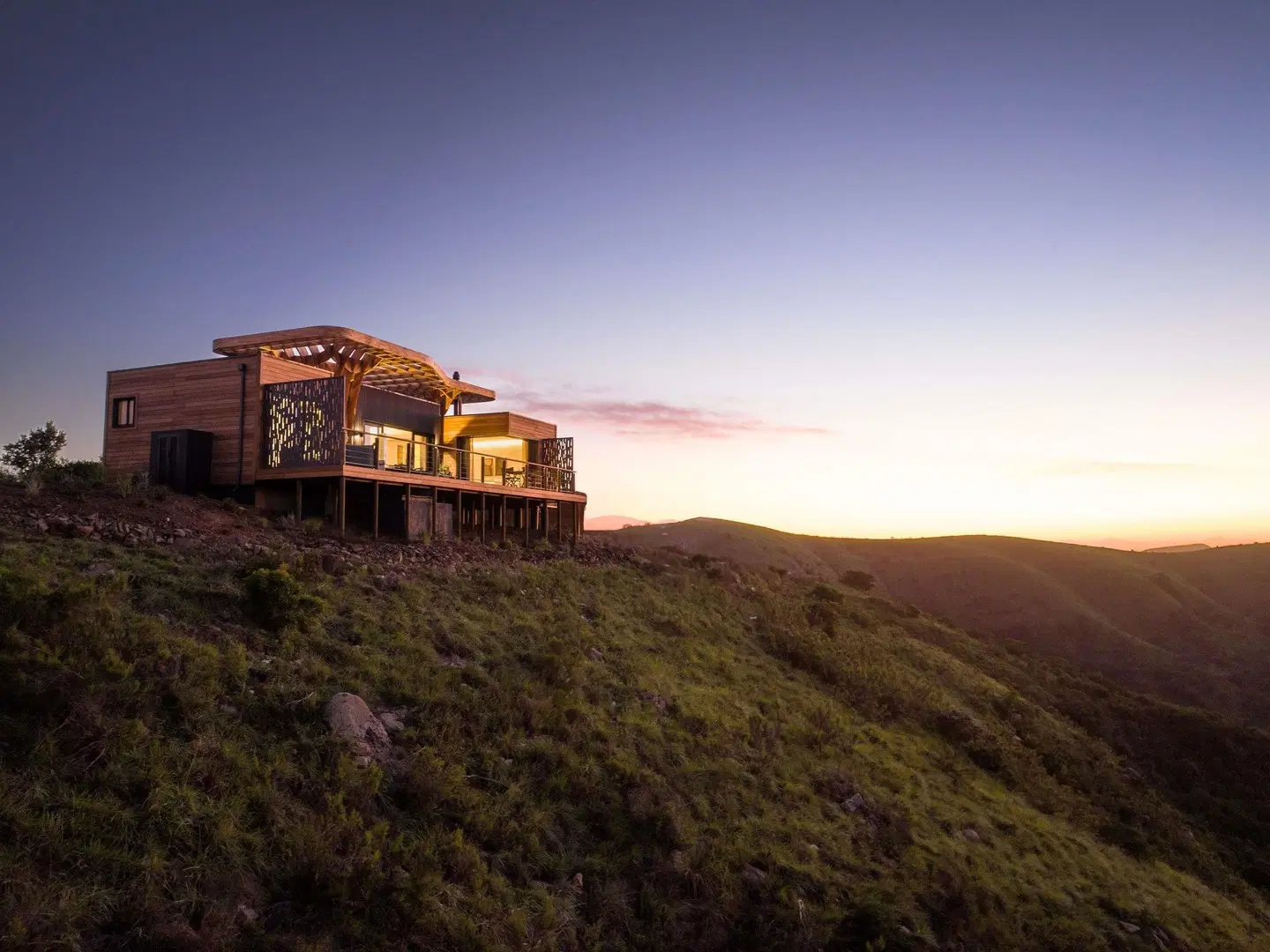 Mantis Hiddn In Addo LANDSCAPE