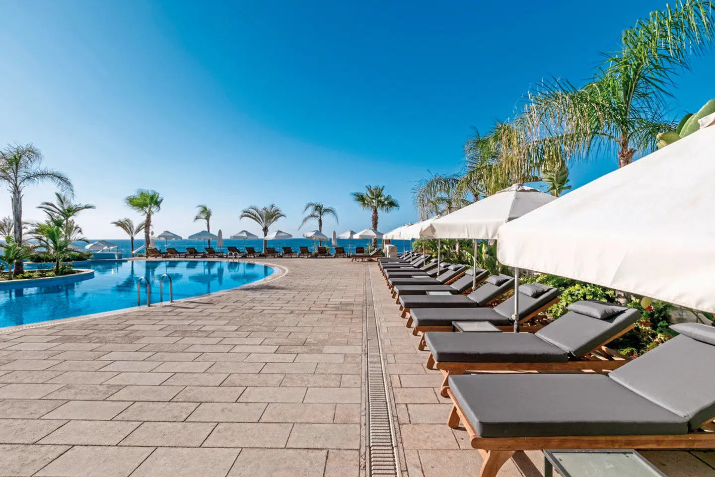 Royal Apollonia by Louis Hotels OUTDOOR_POOL