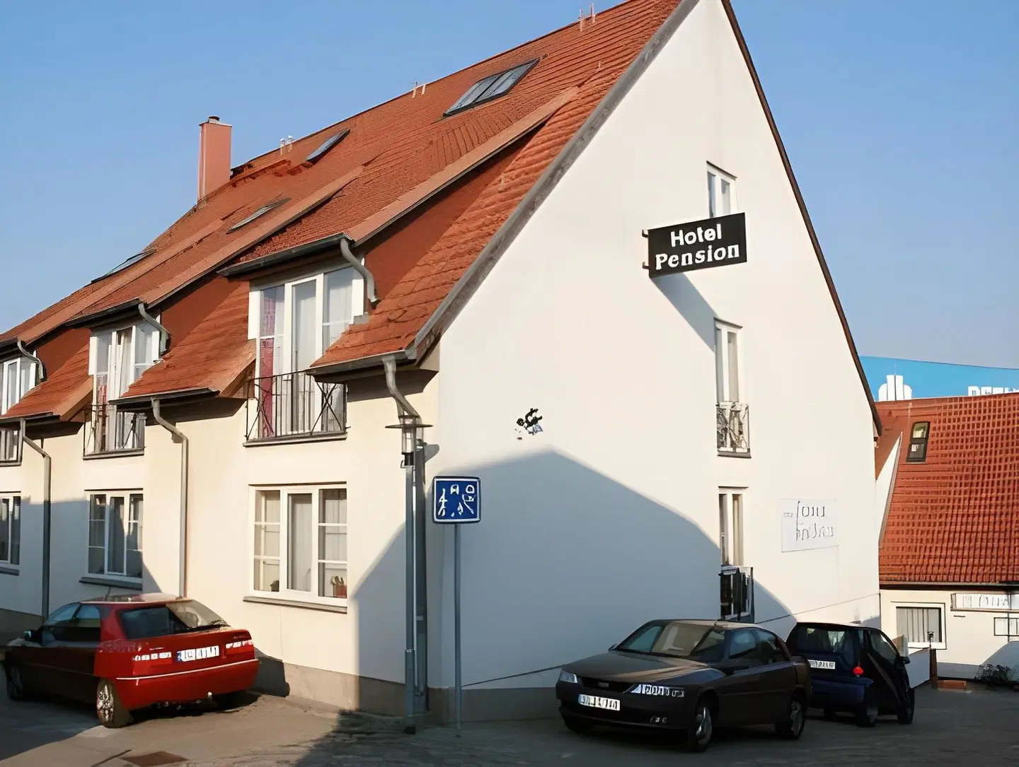 Kirschstein EXTERIOR