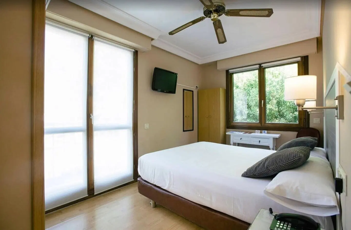 Hotel Monte Ulia ROOM_EXAMPLE