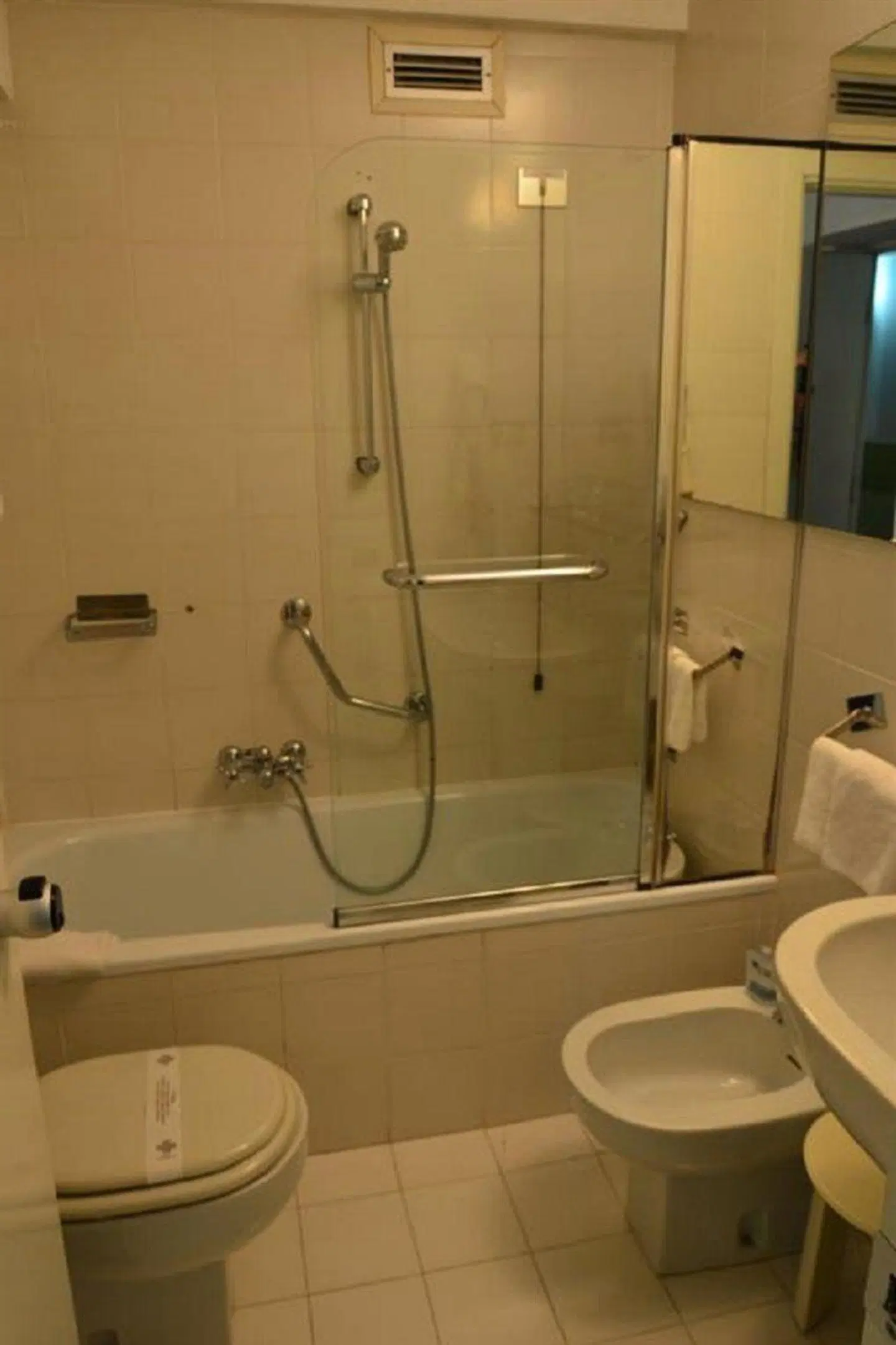Ostello Bello Genova Badezimmer