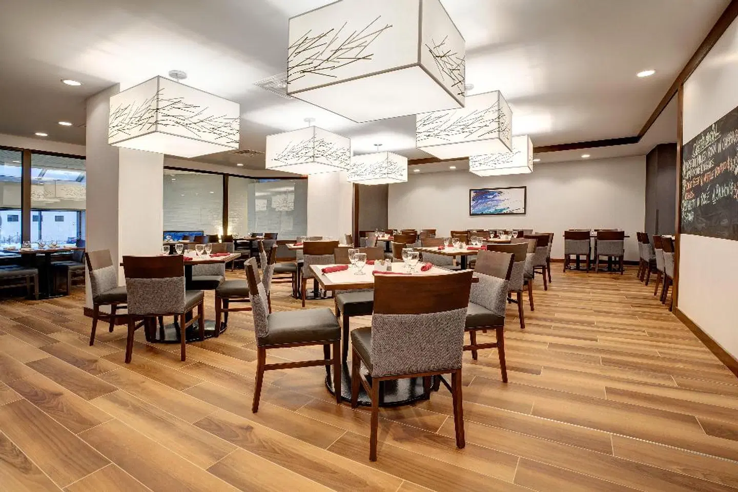 Holiday Inn Ottawa East by IHG Restaurant