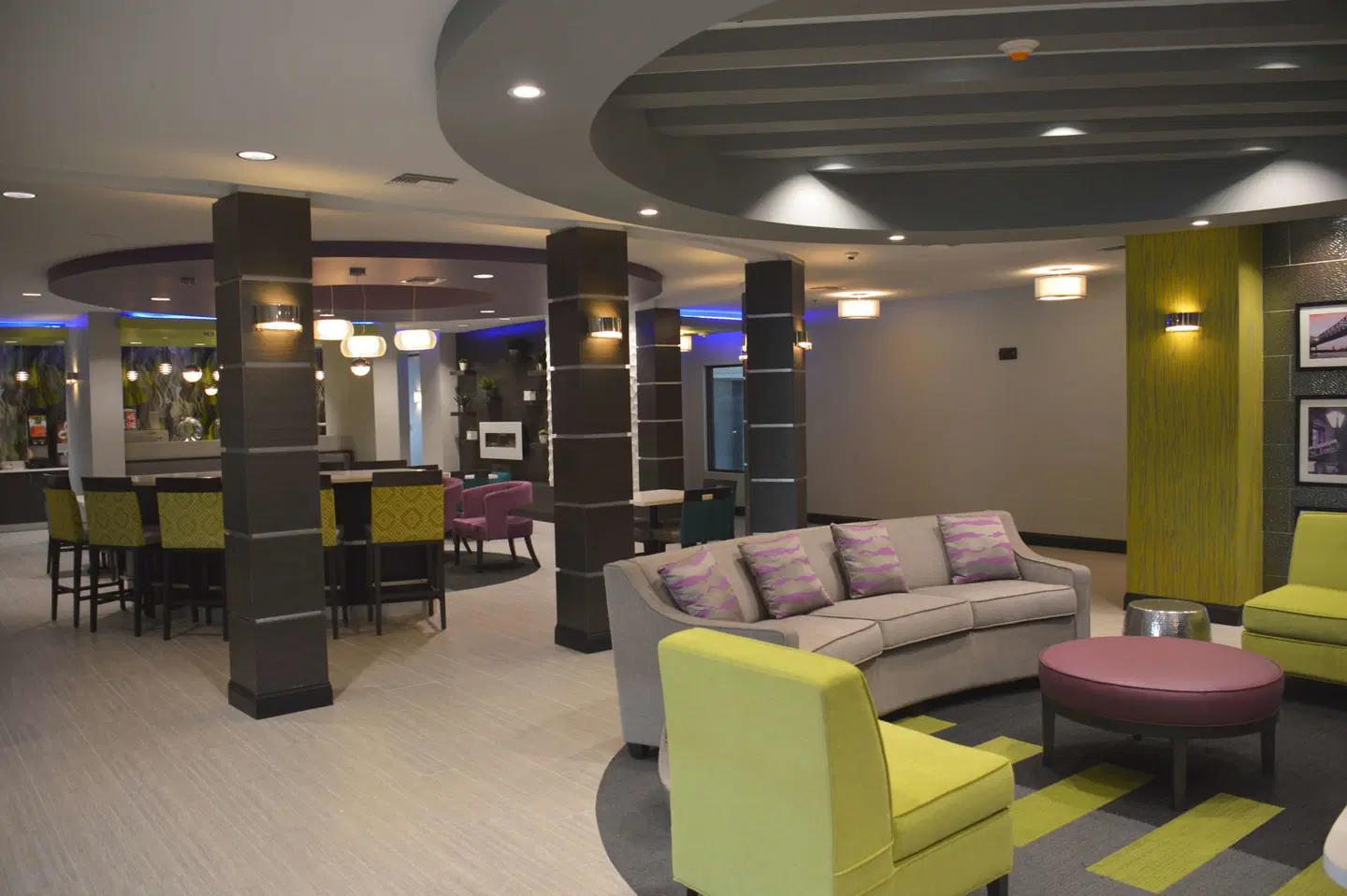 Best Western Plus Prien Lake Inn & Suites LOUNGE_LOBBY