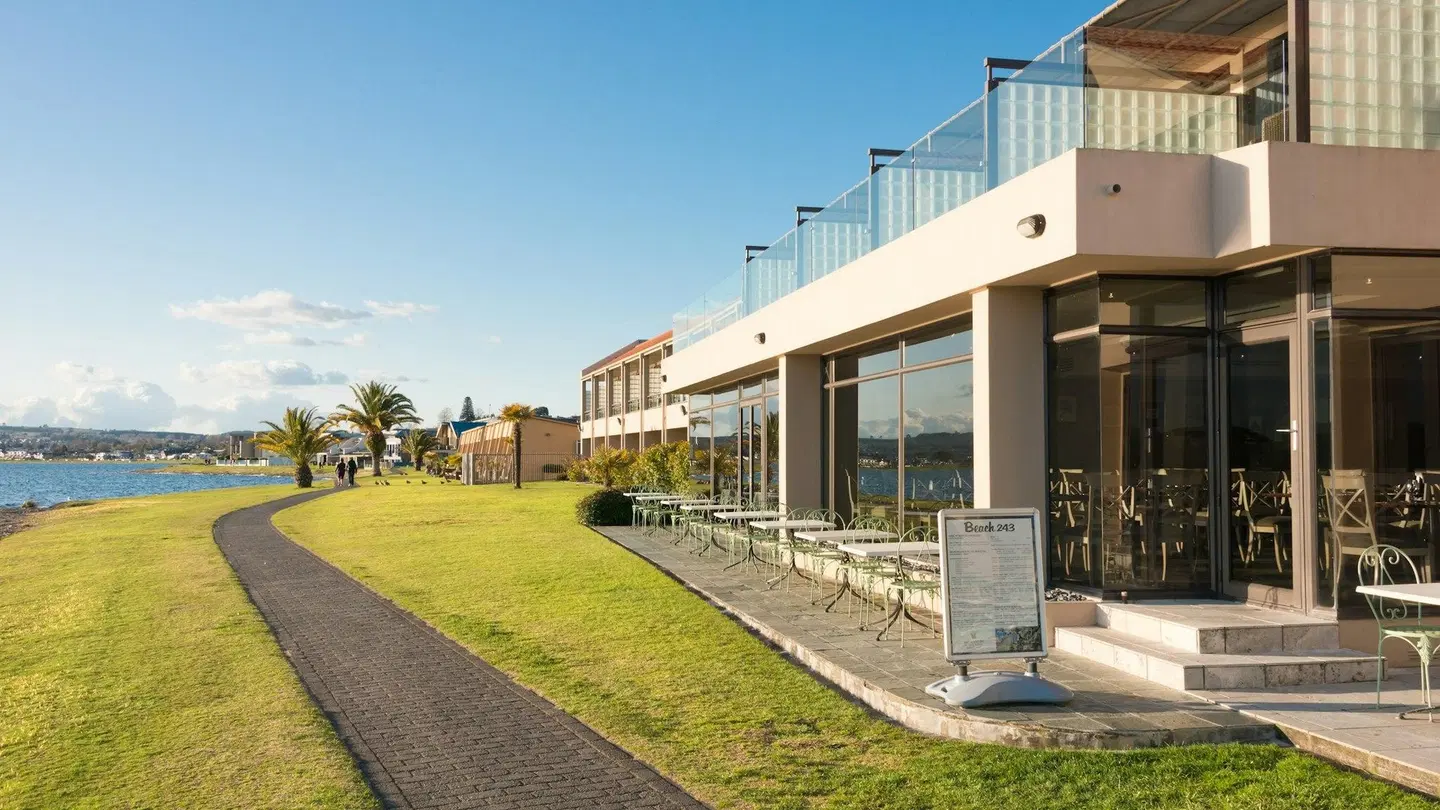 Millennium Hotel & Resort Manuels Taupo Terrasse