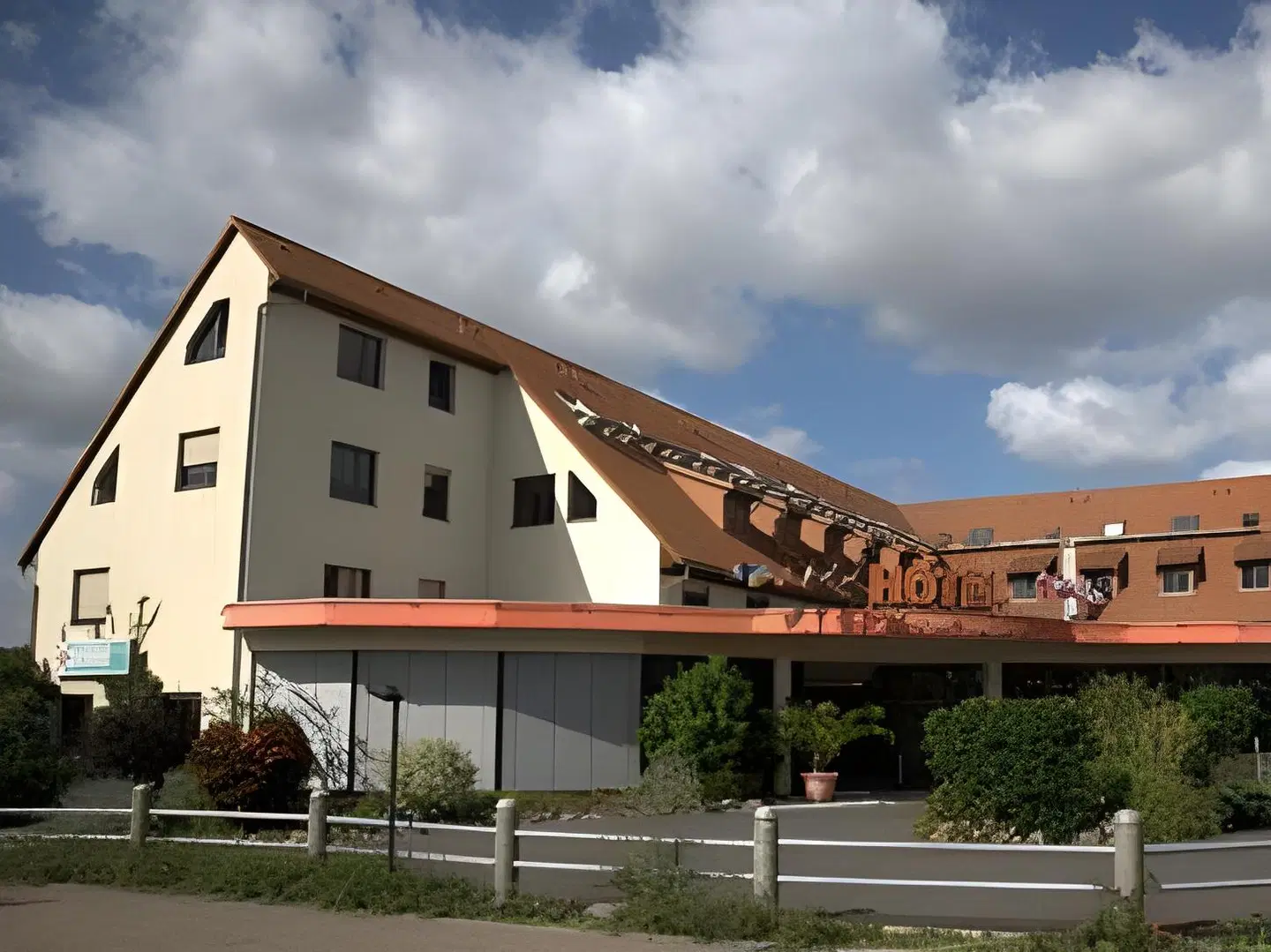 WEST Hotel Radebeul EXTERIOR