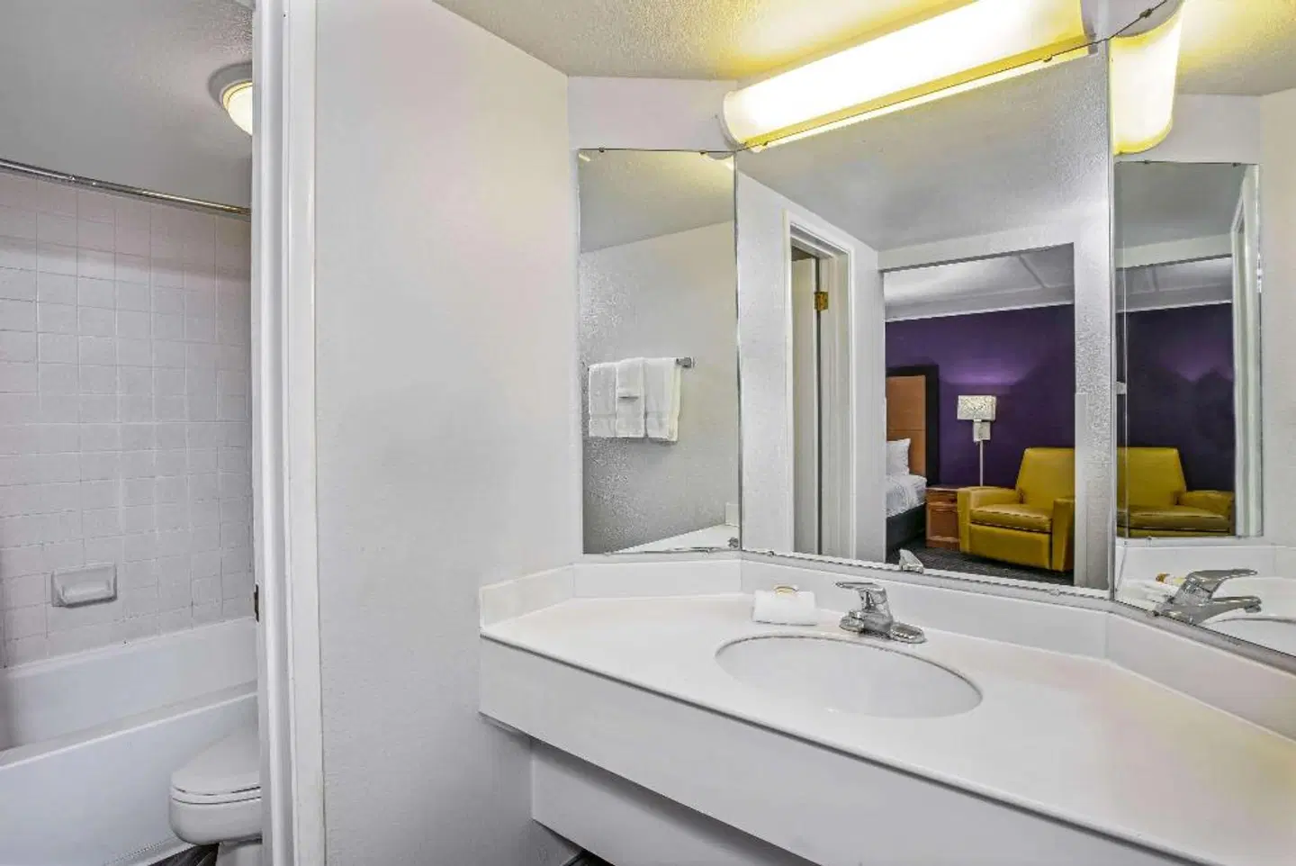 La Quinta Inn by Wyndham Sacramento North Badezimmer