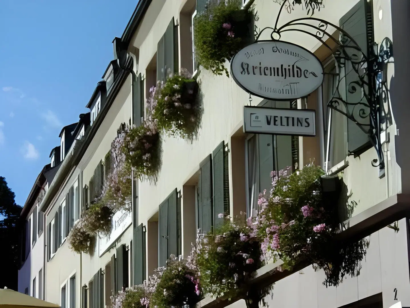 Hotel Kriemhilde EXTERIOR