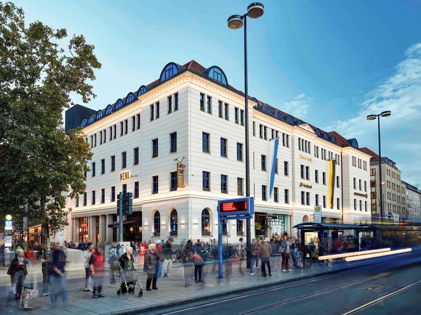 25hours Hotel München The Royal Bavarian EXTERIOR