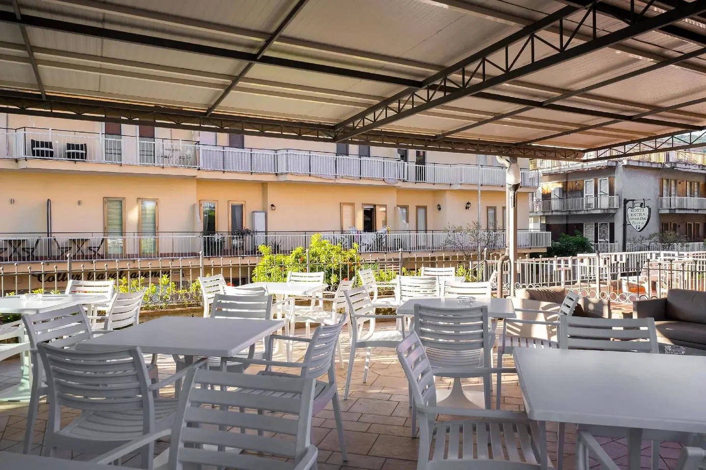 Comfort Hotel Gardenia Sorrento Coast Restaurant