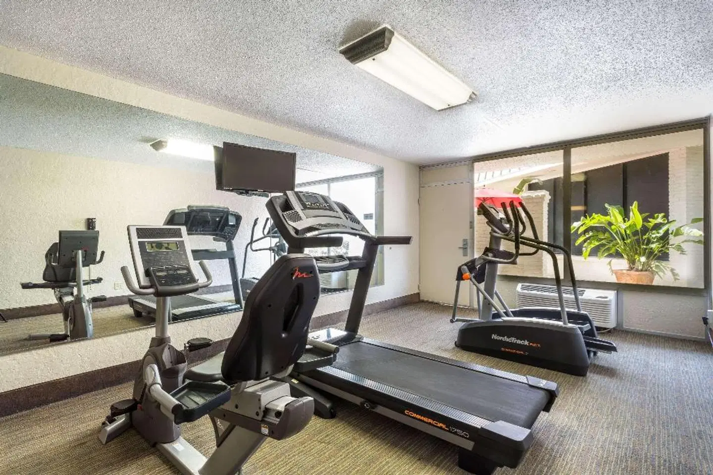 Ramada Inn Houma SPORTS_AND_LEISURE
