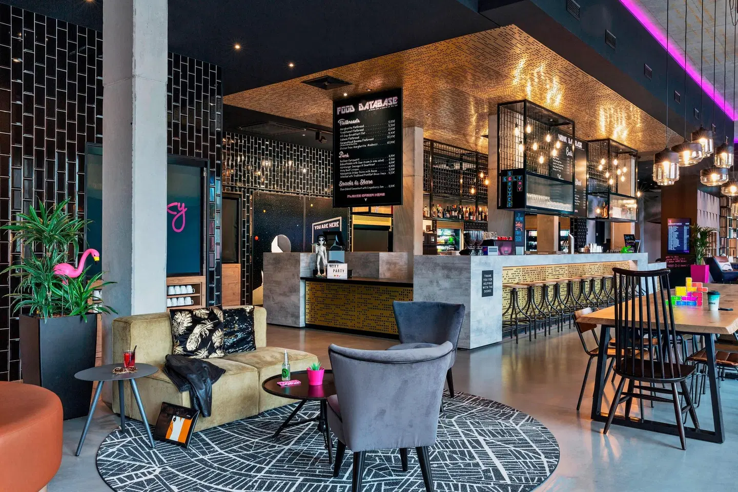 Moxy Darmstadt Bar