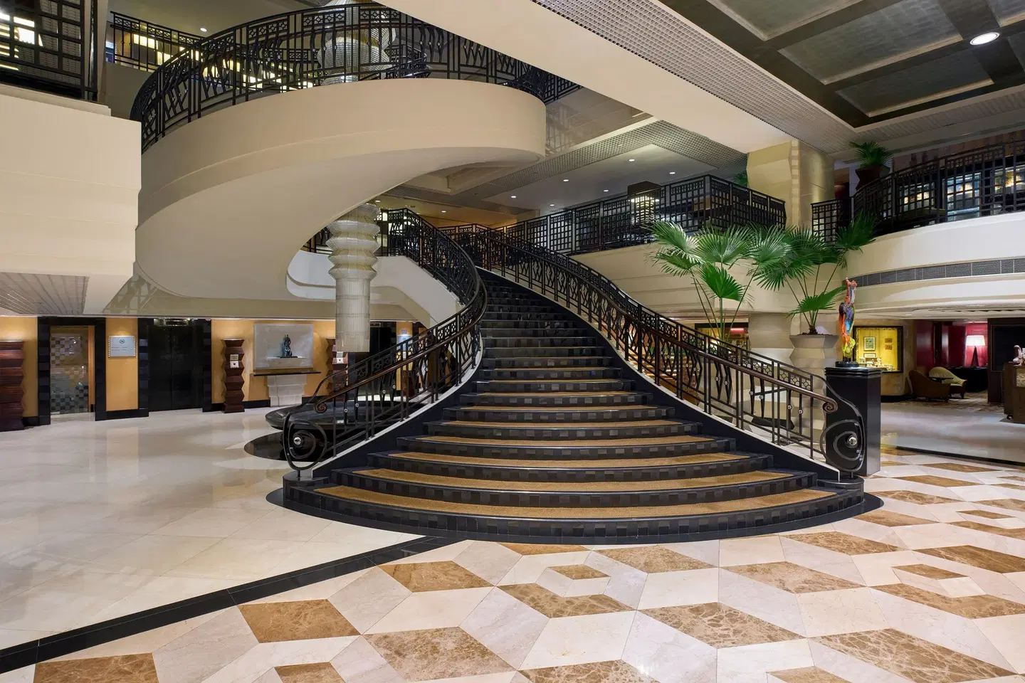 Sheraton Hong Kong Hotel & Towers SPORTS_AND_LEISURE