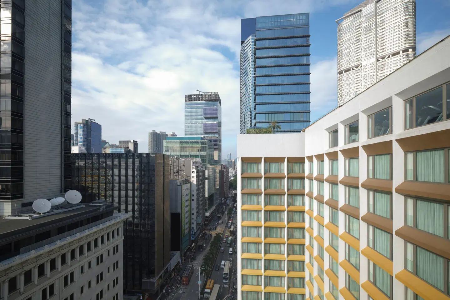 Sheraton Hong Kong Hotel & Towers EXTERIOR