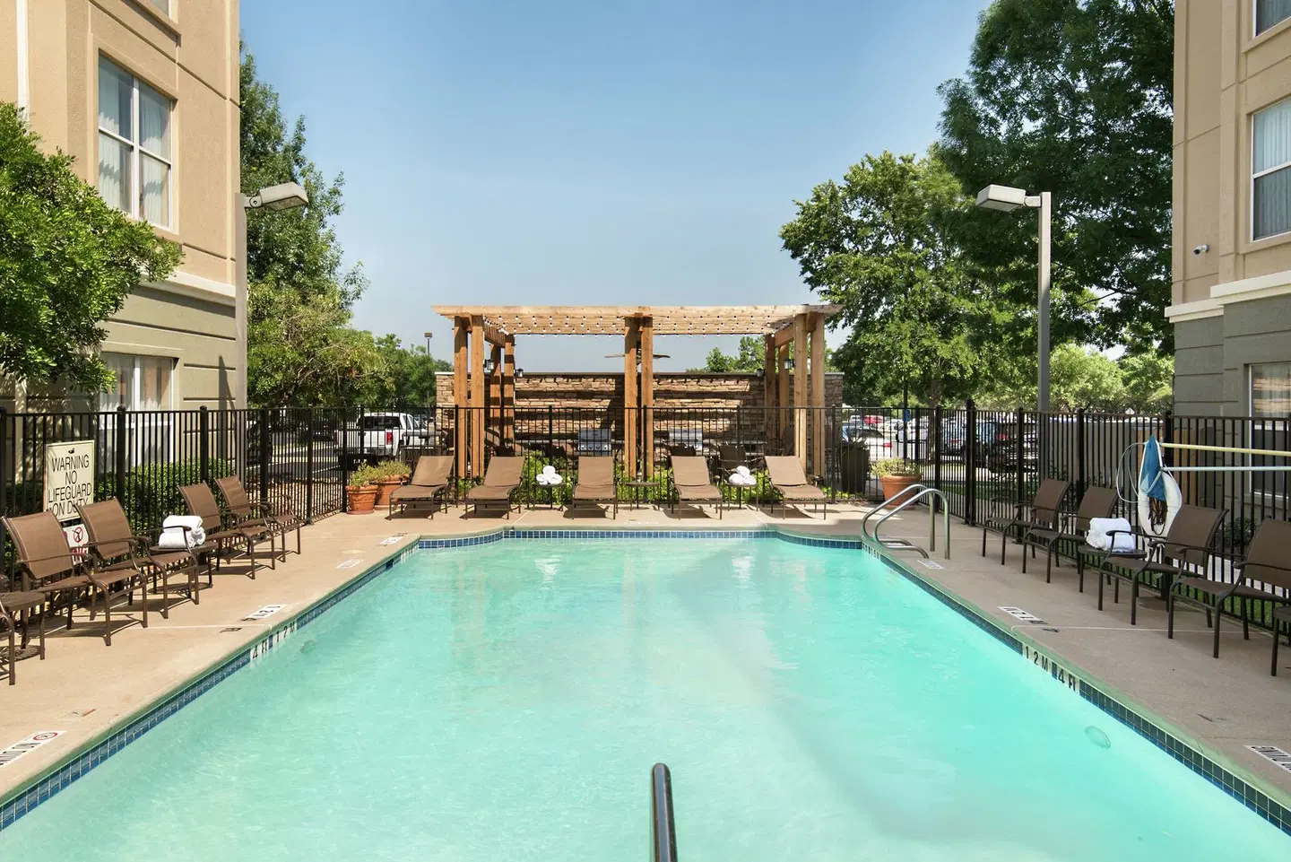 Homewood Suites by Hilton Austin-South/Airport OUTDOOR_POOL