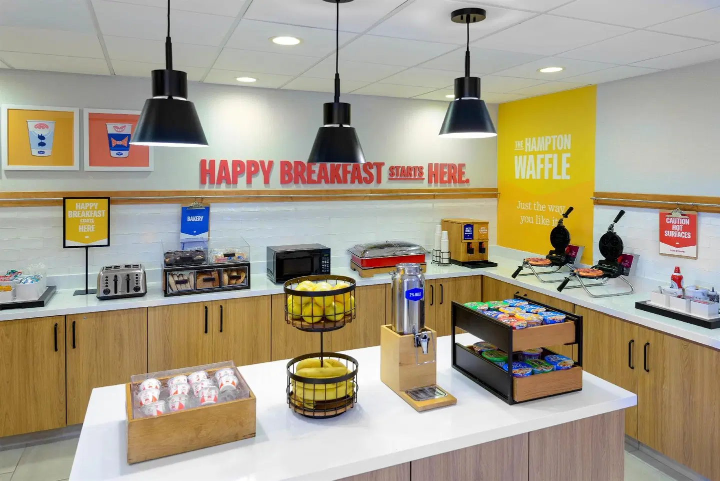 Hampton Inn & Suites Austin-Airport Bar