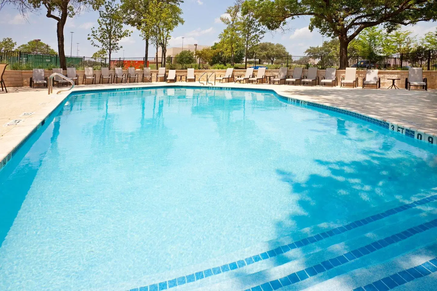 Holiday Inn Austin Midtown by IHG OUTDOOR_POOL