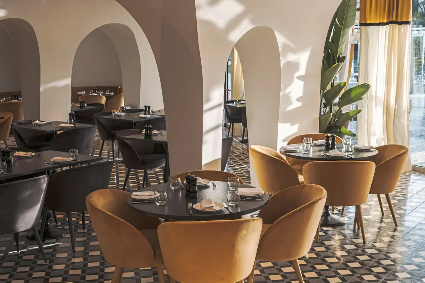 The Donna Portals RESTAURANT