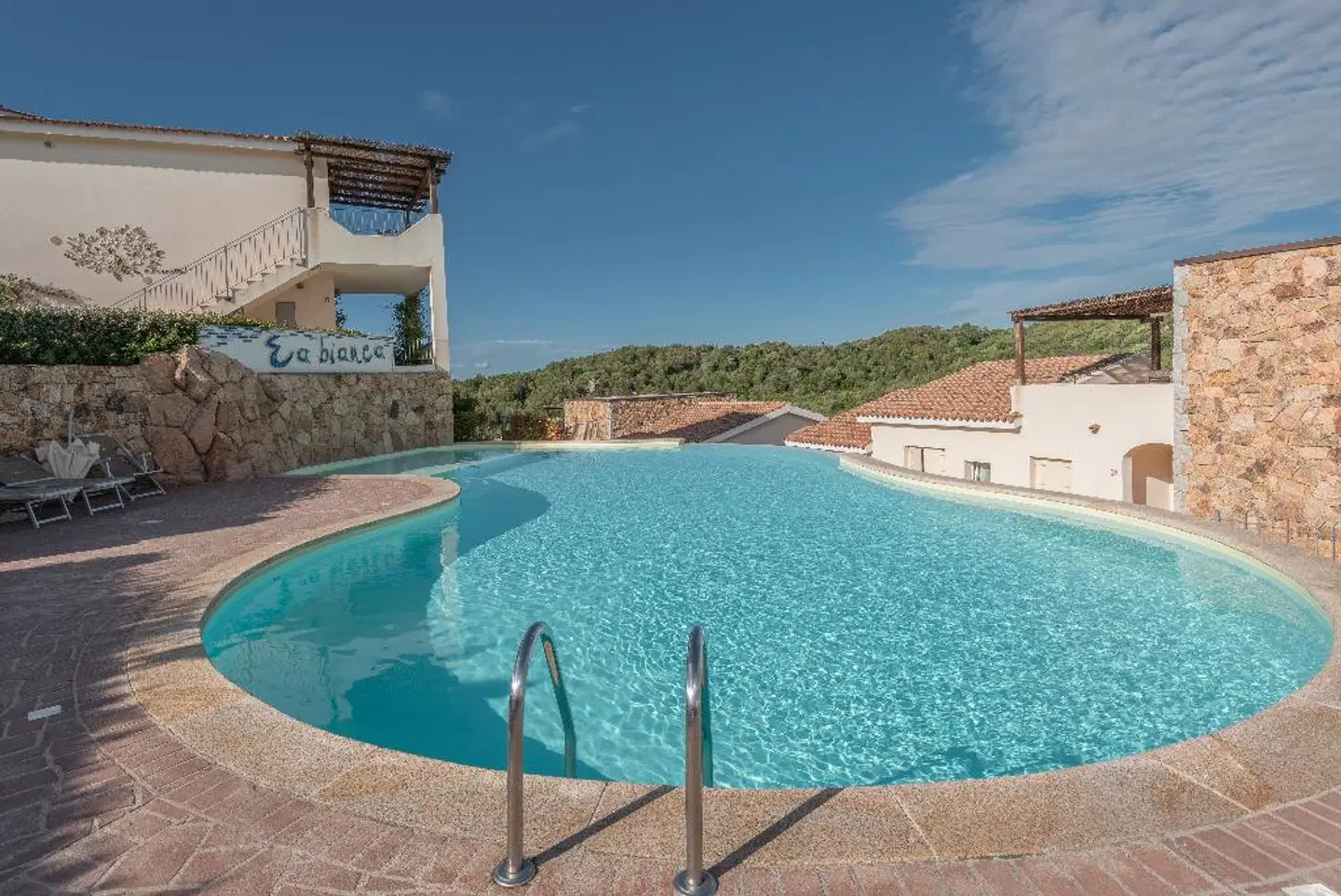Residence Ea Bianca OUTDOOR_POOL