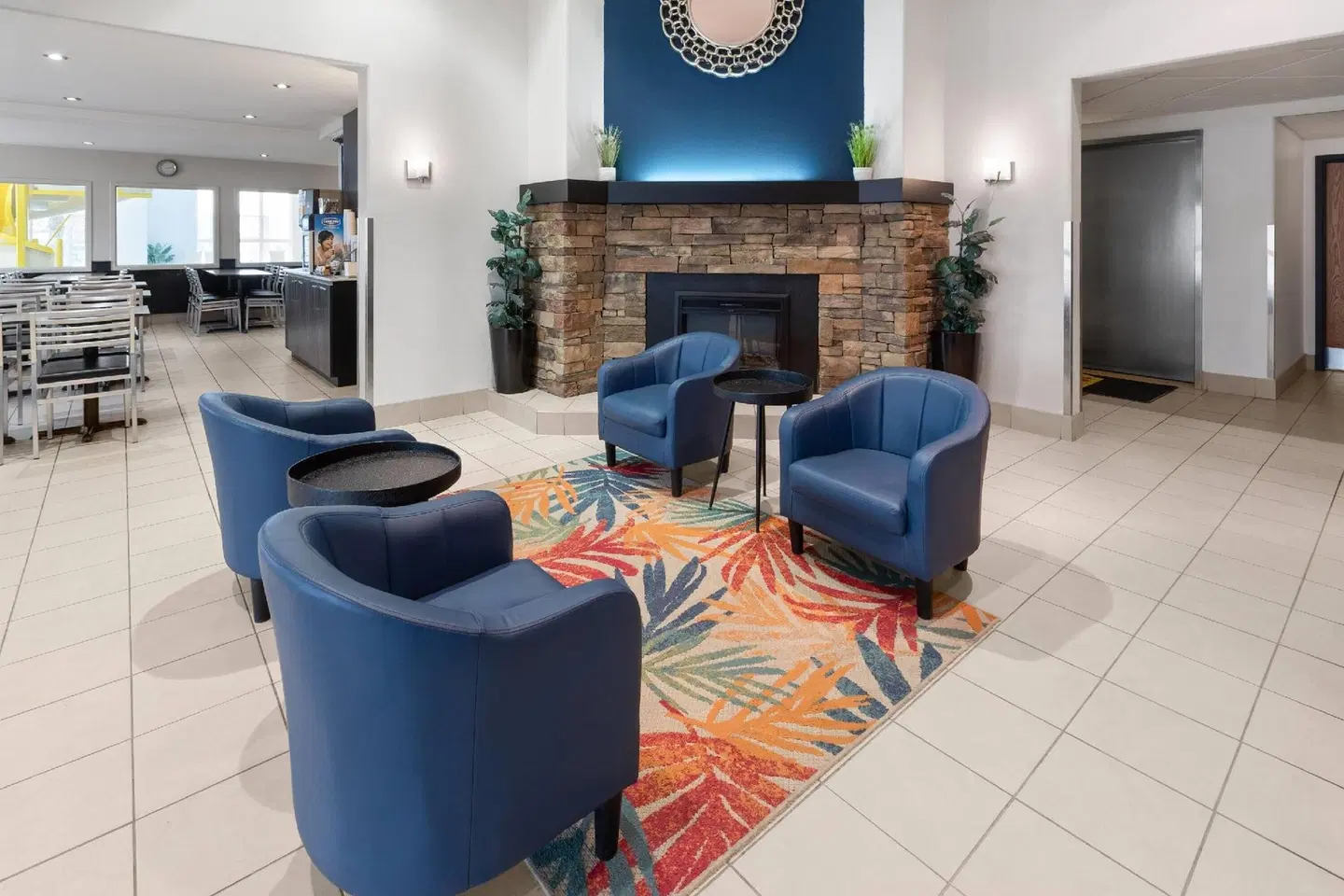 Super 8 by Wyndham Quebec City LOUNGE_LOBBY