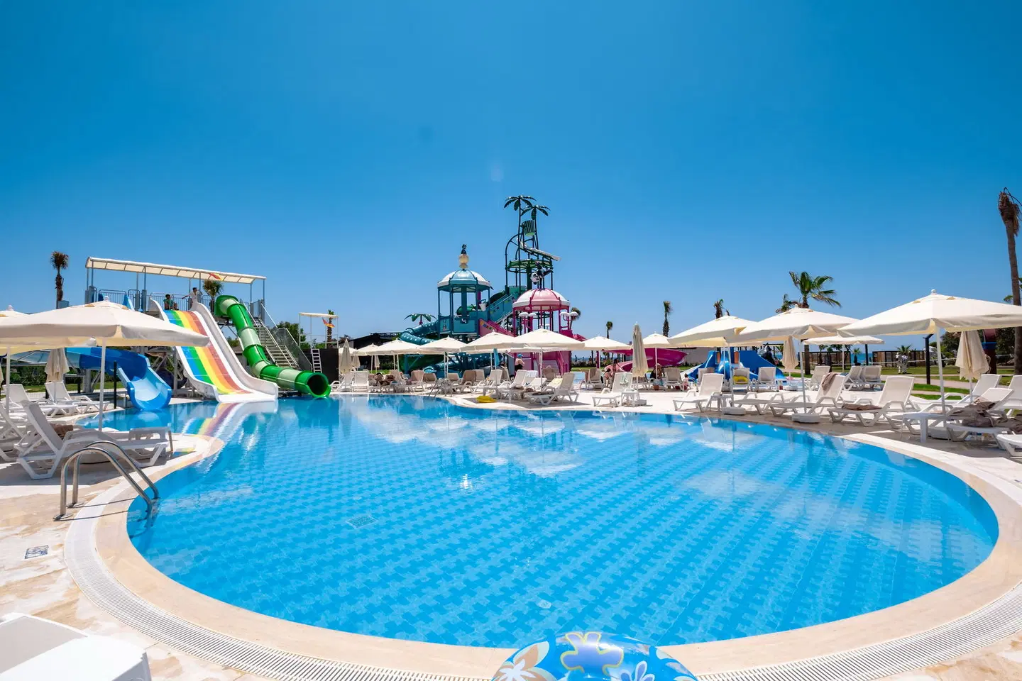 Benata Hotel OUTDOOR_POOL