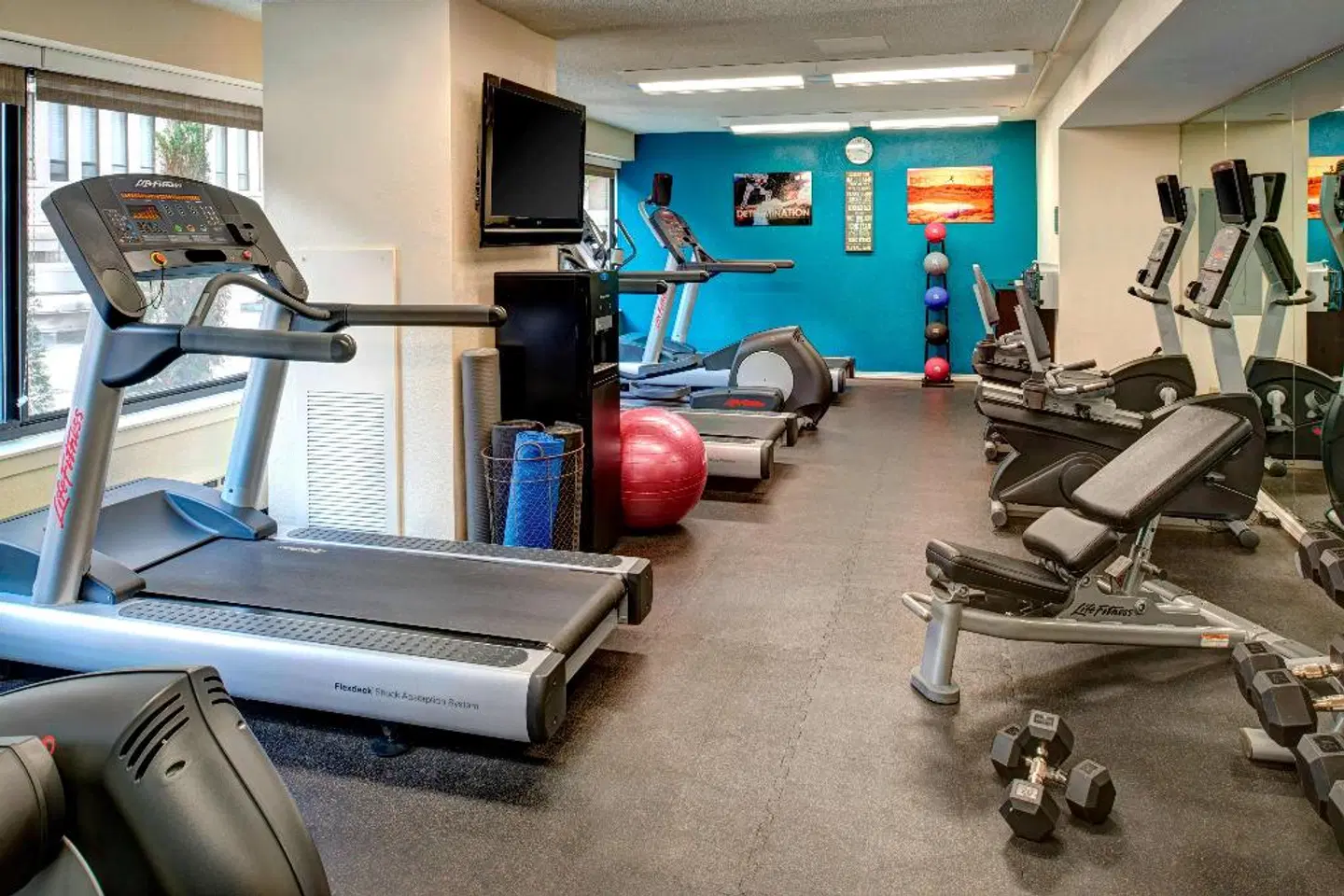 Sonesta ES Suites Chicago Downtown Magnificent Mile - Medical SPORTS_AND_LEISURE