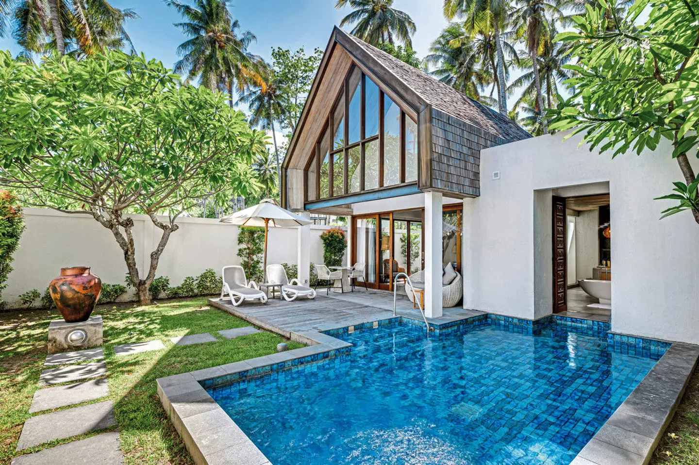 The Kayana Beach Lombok OUTDOOR_POOL