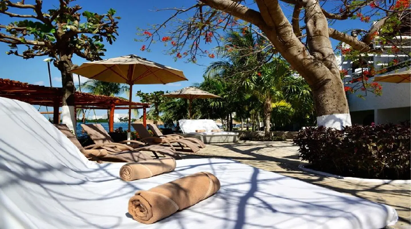 Sunset Marina Resort & Yacht Club Terrasse
