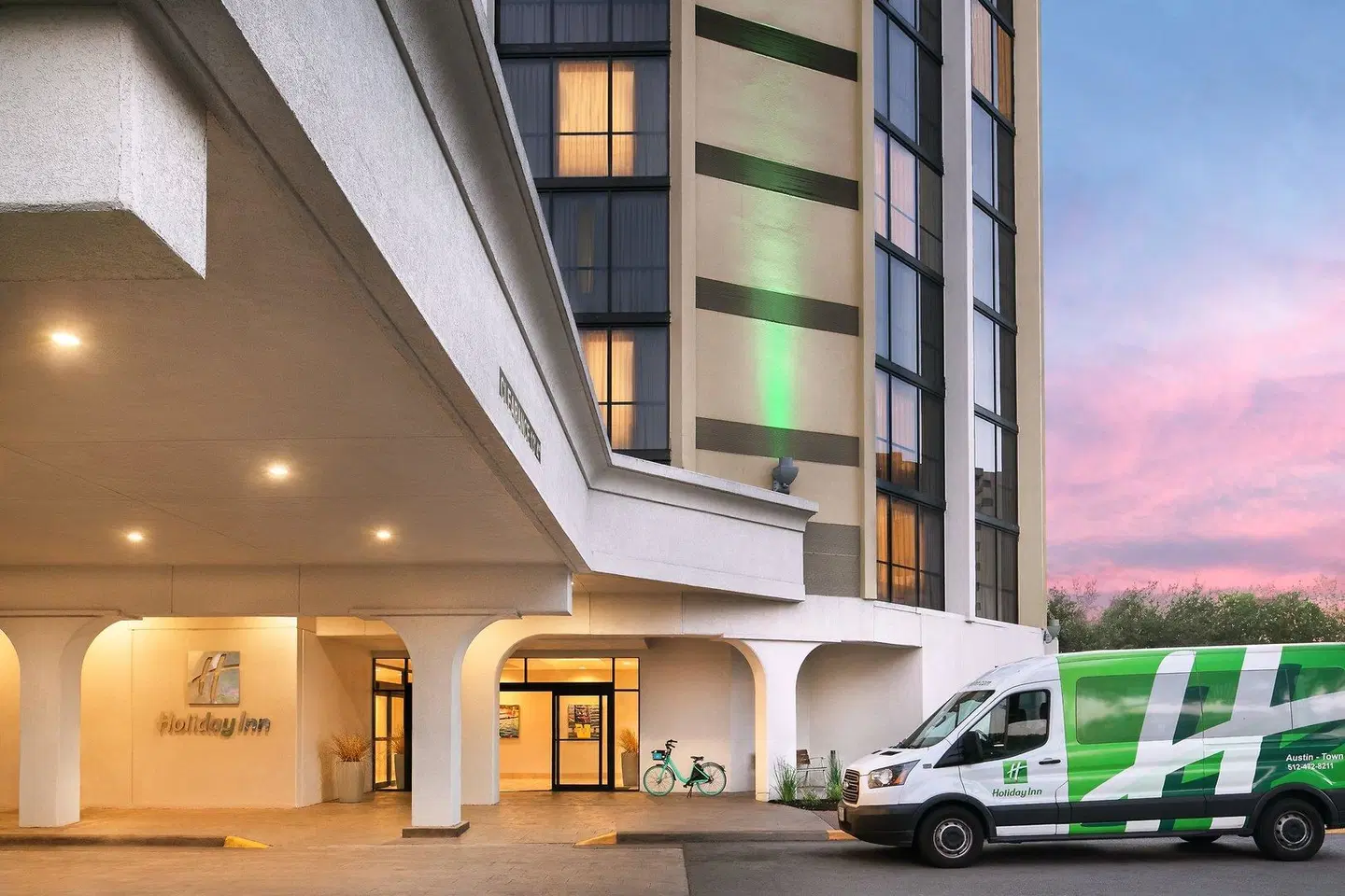 Holiday Inn Austin -Town Lake by IHG EXTERIOR