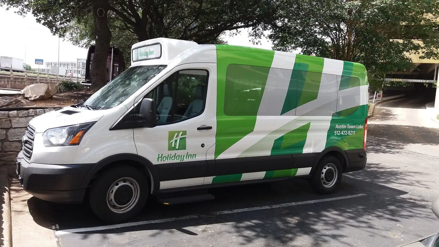 Holiday Inn Austin -Town Lake by IHG SPORTS_AND_LEISURE